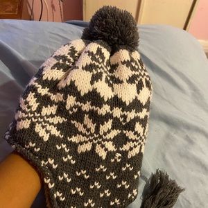 Puff Ball Hat 😍😍😍